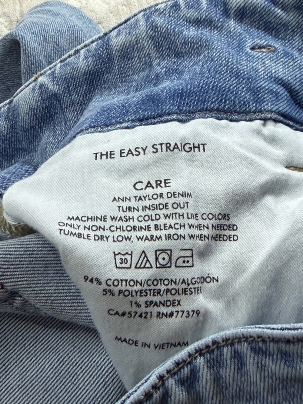 Ann Taylor Women's Straight Leg Jeans - Size 4 | Unique Waistband - Picture 6 of 13